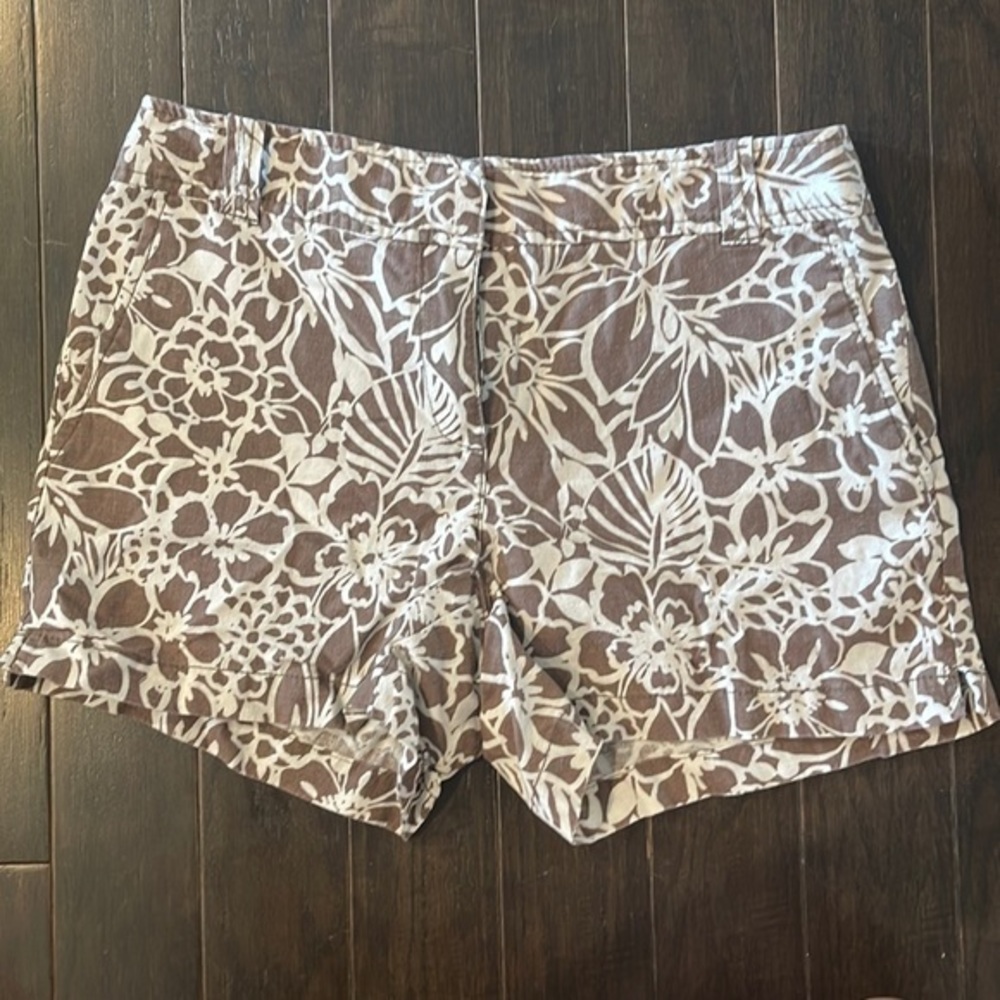 Floral print shorts